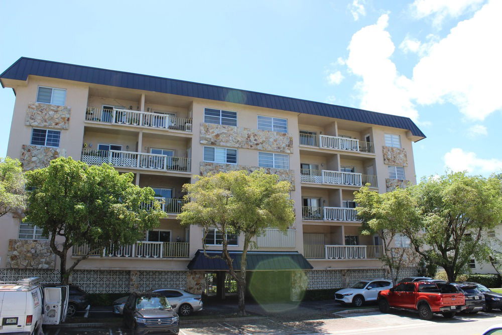 The Club of Bay Harbor - 1